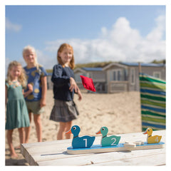 Doboara ratele, joc de aruncare la tinta