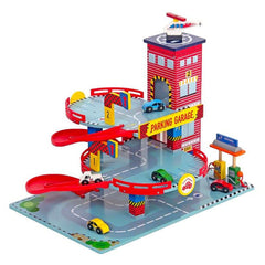 Parcare din lemn etajata cu benzinarie si heliport