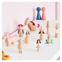 Lumea Basmelor, set 10 figurine din lemn, TickIT